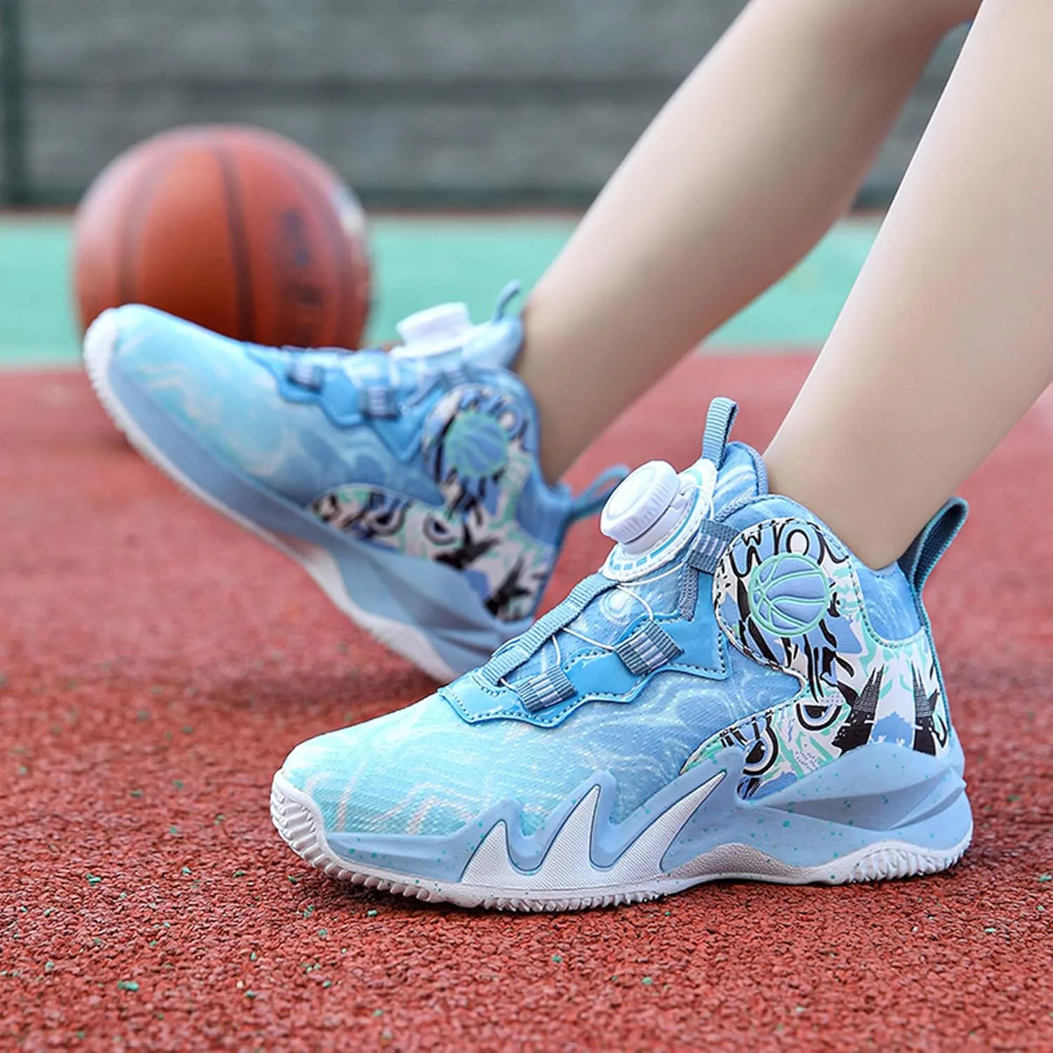 Boys Non Slip Shock Absorbing Basketball Shoes Kids Sneakers Low Top Ultra Light Breathable Casual Walking Shoes Arch Support Running Shoes Black