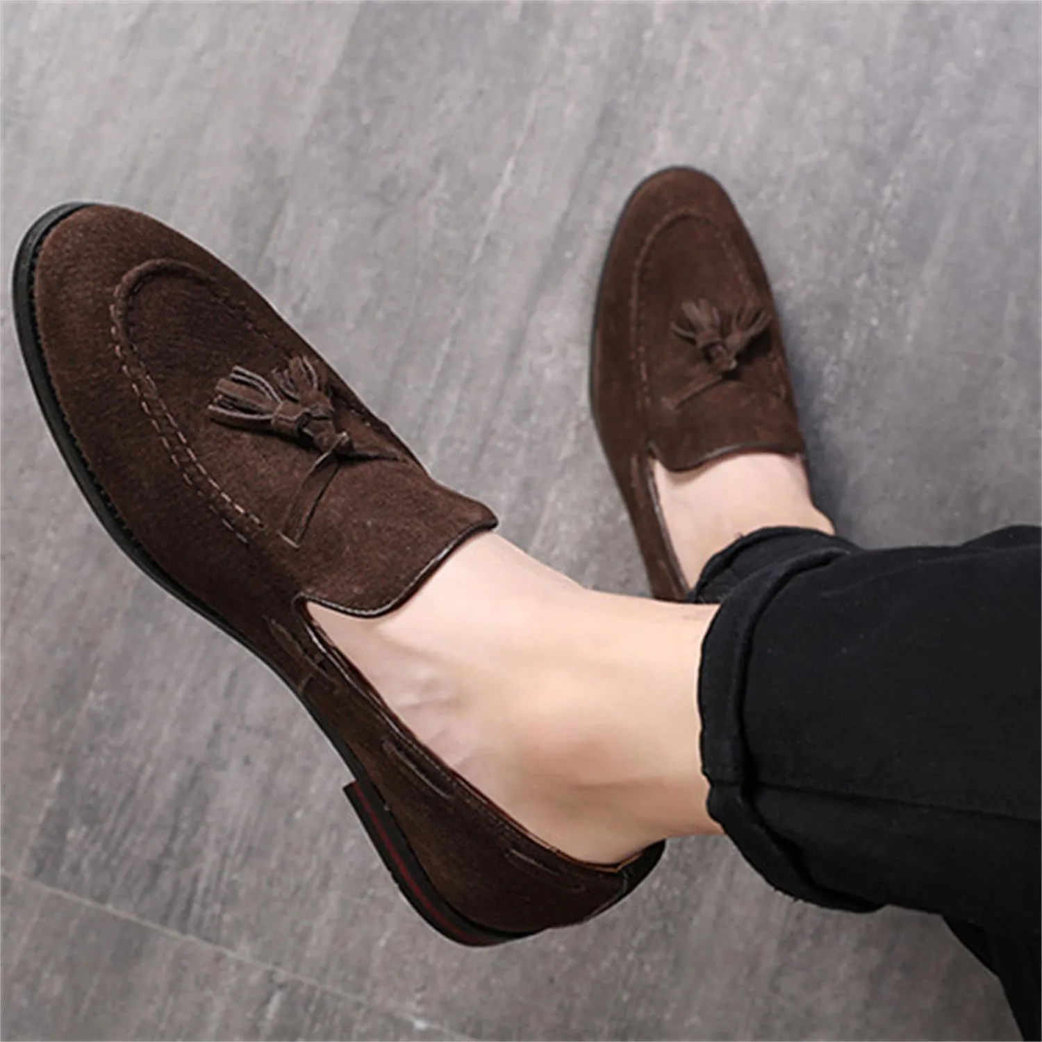 Men's British Style Suede Dress Loafers Slip On Tassels Casual Soft Penny Loafers Driving Shoes Classic Moccasins