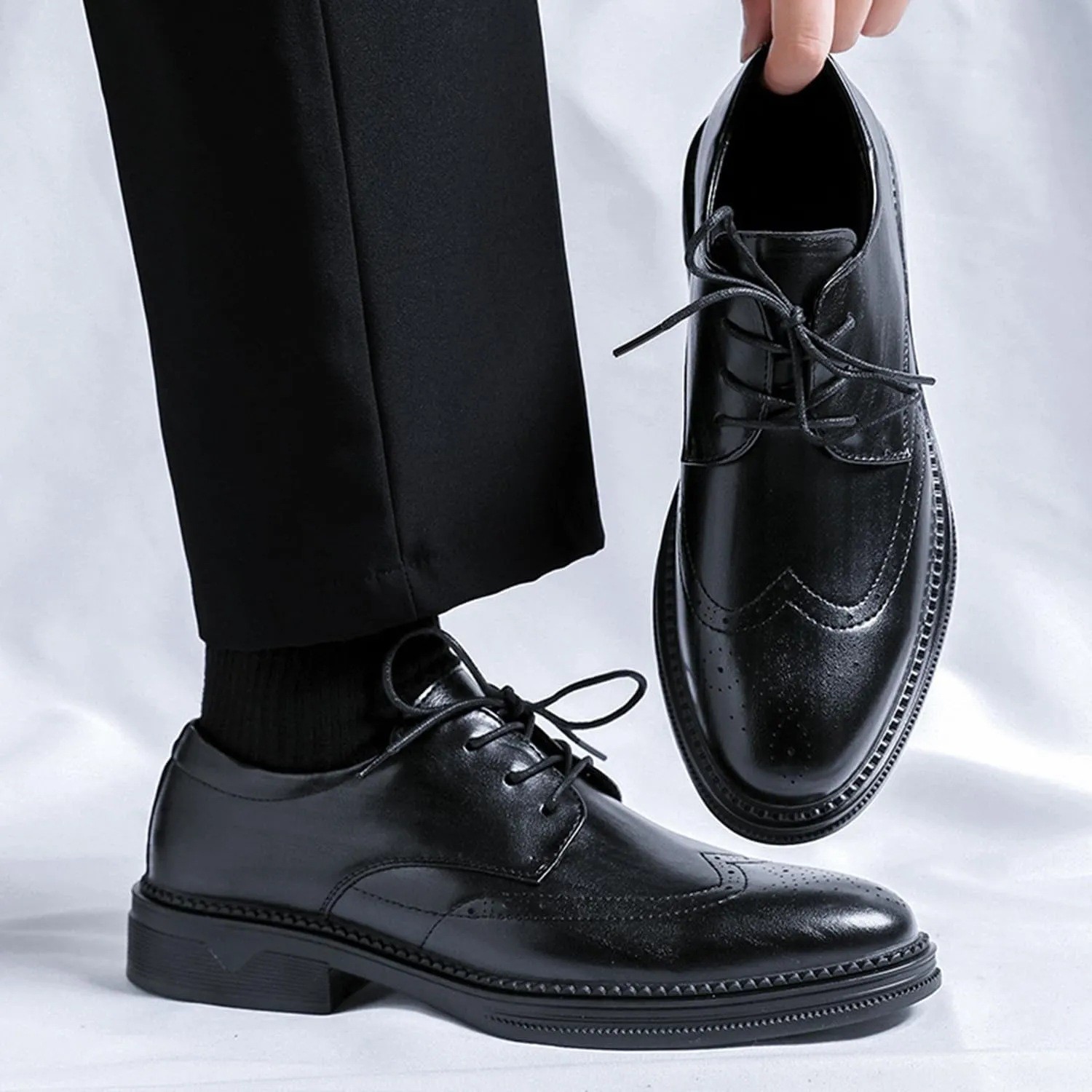 Men's Dress Shoes Fashion Wingtip Lace Up Oxford Shoes Non-Slip Brogues Classic Formal Modern Business Shoes