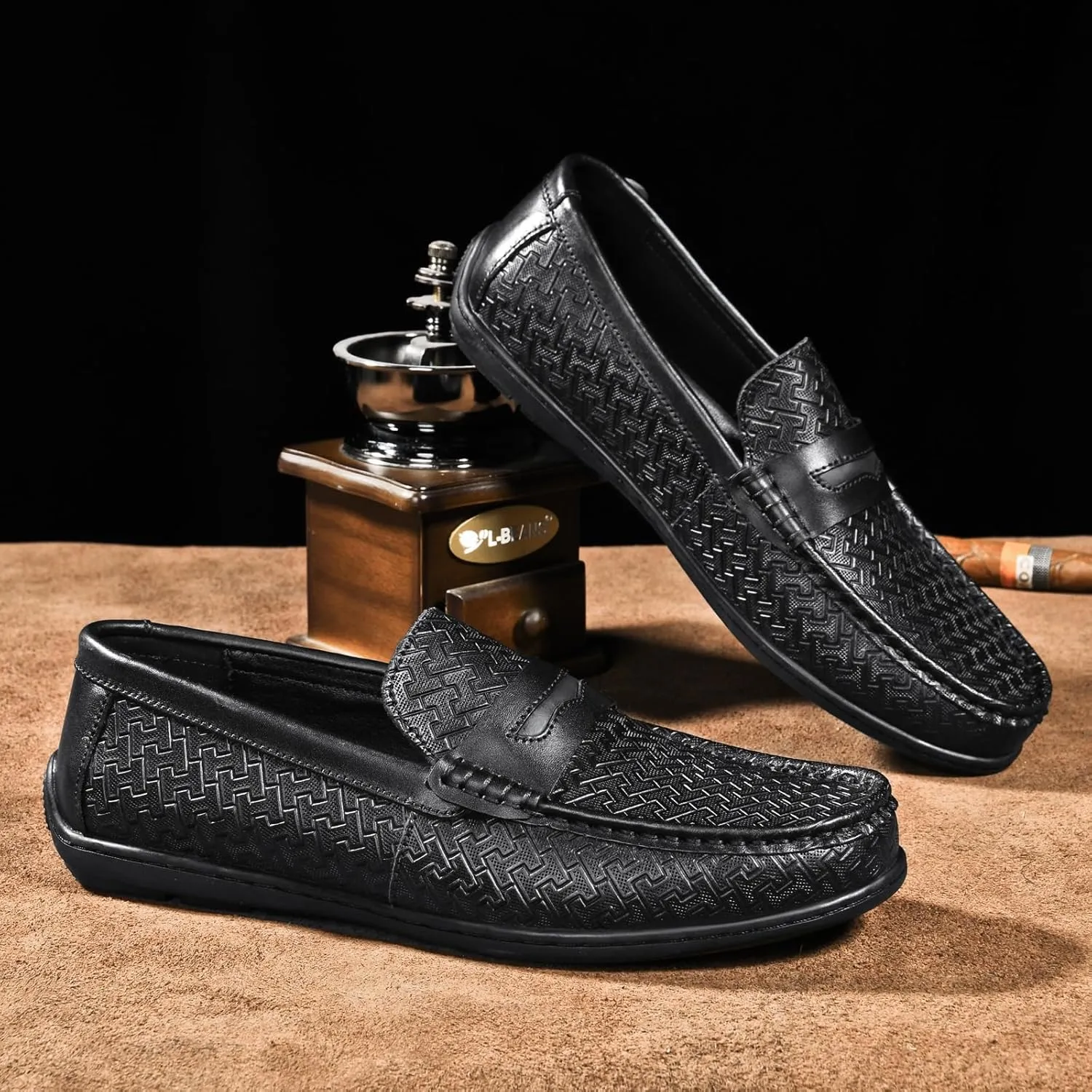 Men's Hands Free Slip On Walking Leather Shoes Loafers Breathable Comfortable Casual Moccasin Loafers for Summer Outdoor Driving & Walking