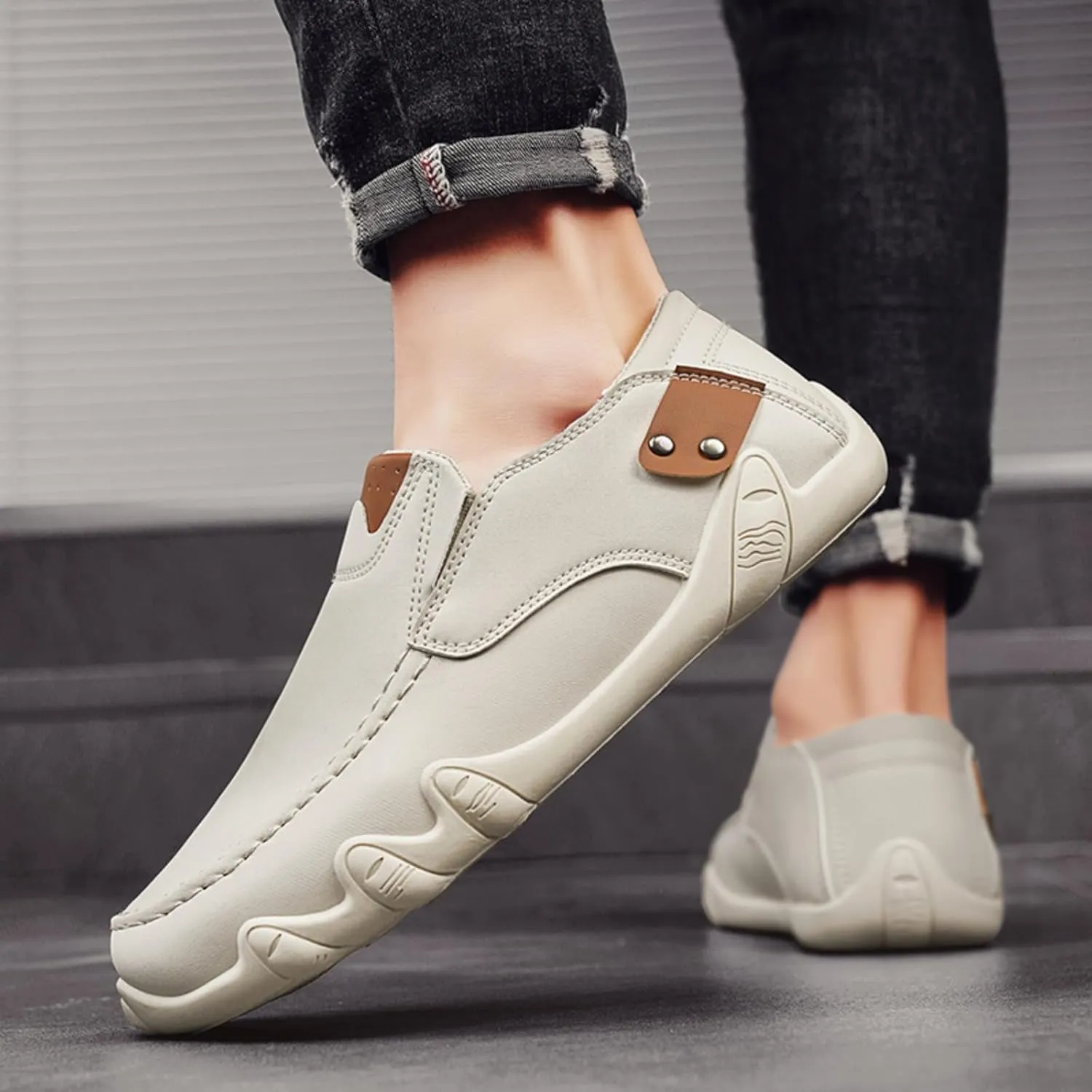 Men's Slip-On Loafers - Lightweight Breathable Driving Shoes with Rubber Sole Casual Business Footwear for Men Durable Moccasins for Travel Outdoor Activities