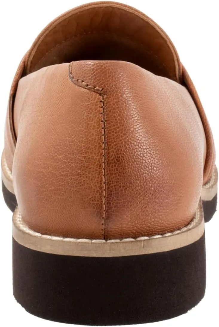 SoftWalk Women's Walsh Loafer